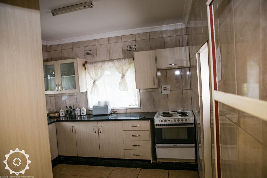 Apartament Summer Pines Lusaka Zewnętrze zdjęcie